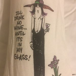 Tshirt night shirt.  Never worn. One size fits all